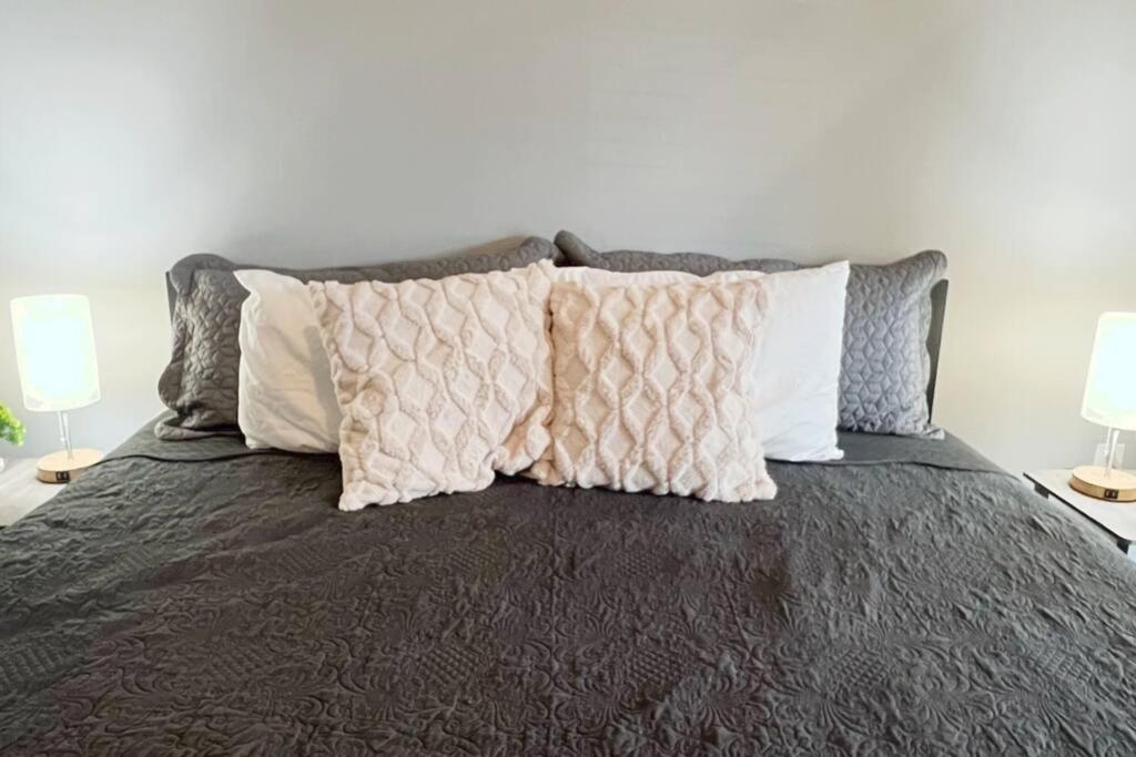 In Plaza Midwood- Fast Wifi-king Bed Charlotte